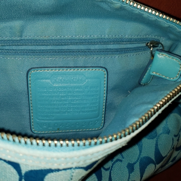 Genuine turquoise coach bag, worn once - Picture 3 of 3